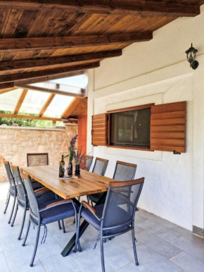 Holiday home Smokvin Hlad